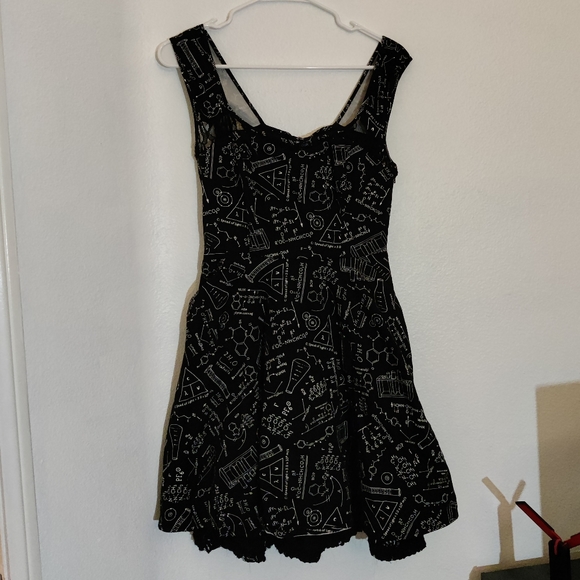 Hot Topic Dress - Picture 2 of 6